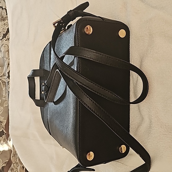 Back pack - Picture 3 of 8